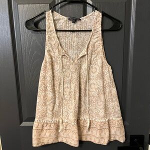 American Eagle Outfitters Beige Floral Sleeveless Blouse